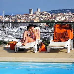 4* Apartahotel Residéal
