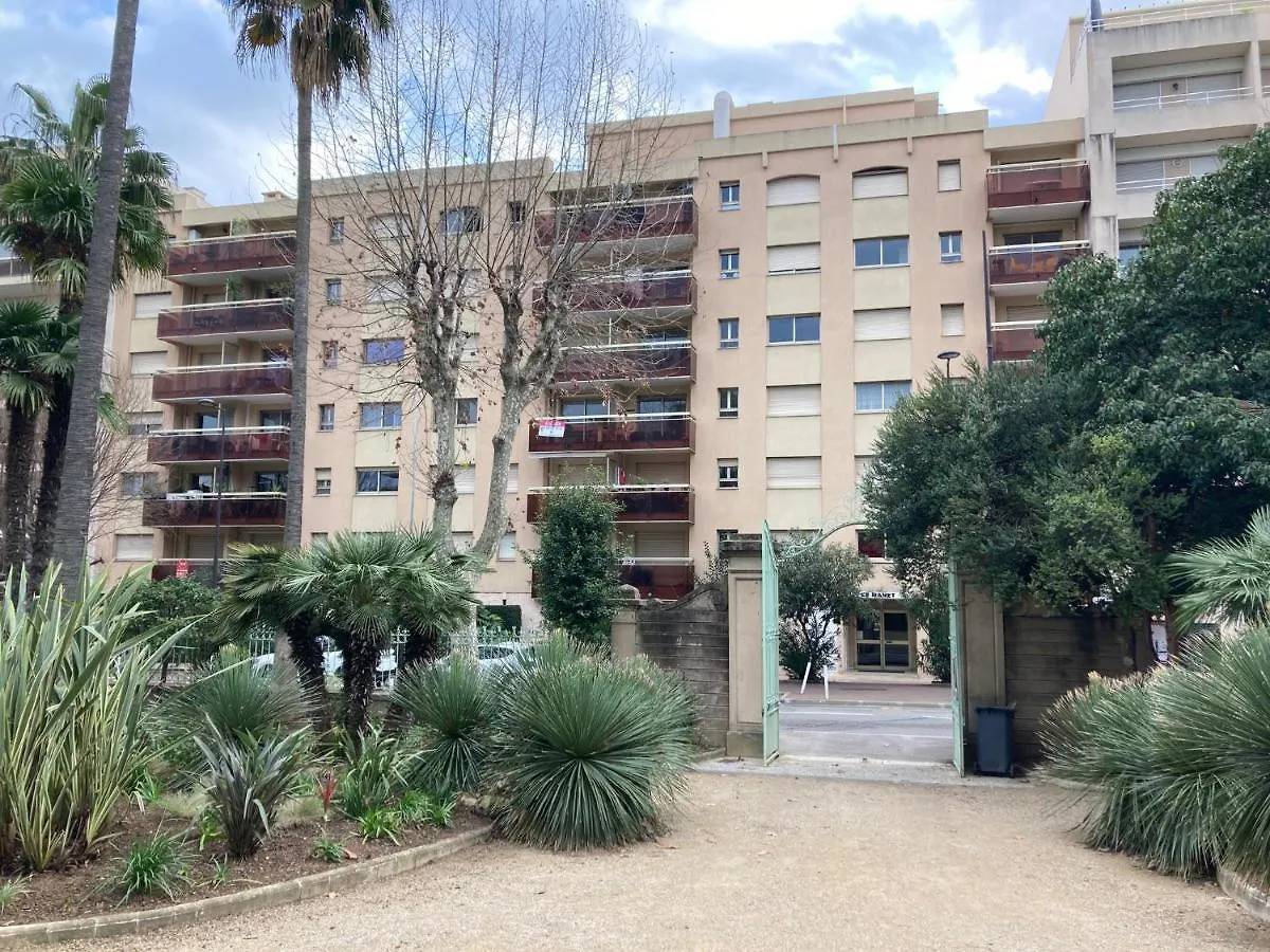 Apartment Appartement 2 Pieces Meubles A Juan Les Pins Antibes