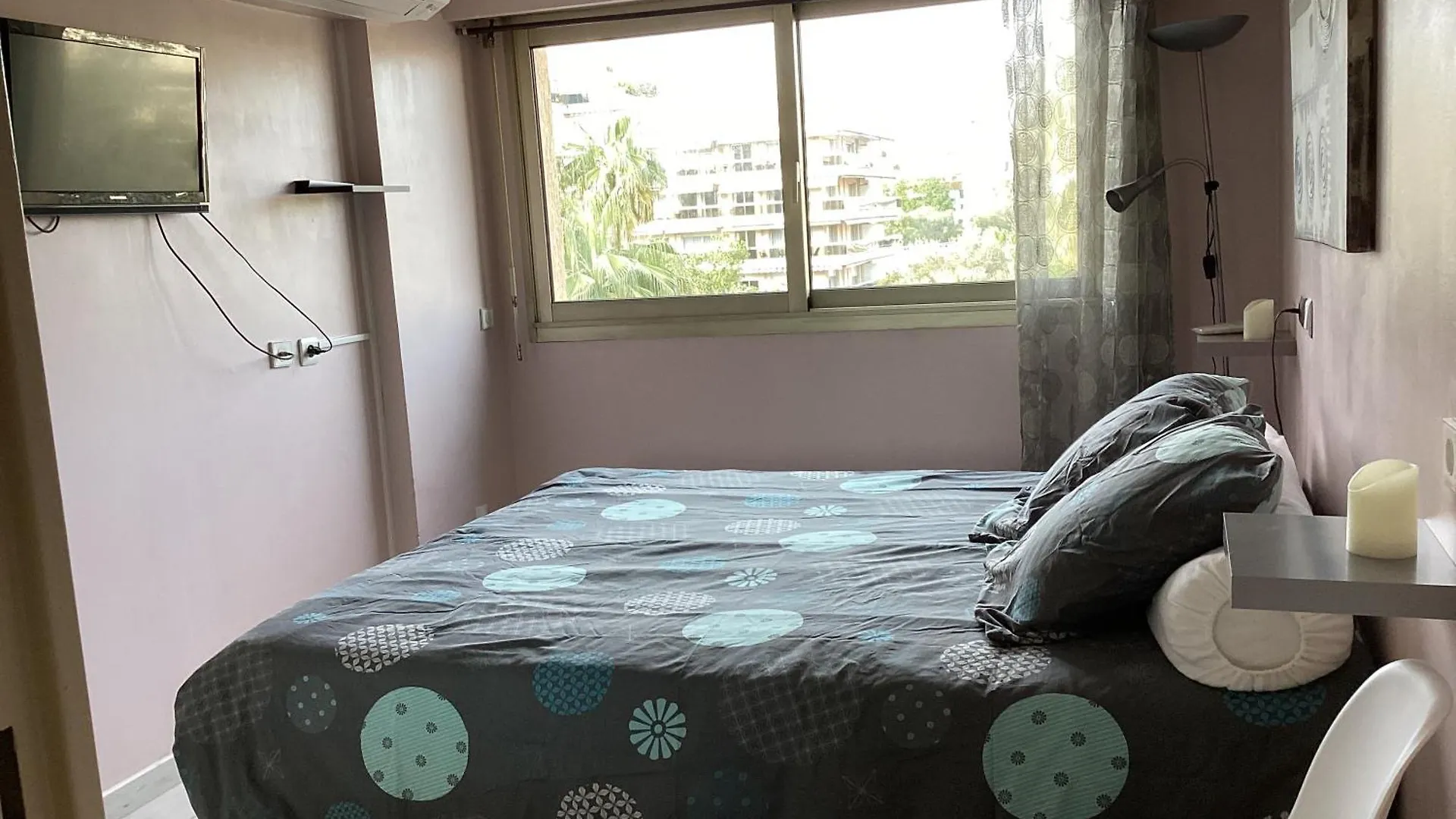 Appartement 2 Pieces Meubles A Juan Les Pins Antibes France